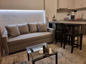 Kuchyňa alebo kuchynka v ubytovaní Iris City Center Premium Studio