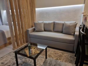 Posedenie v ubytovaní Iris City Center Premium Studio