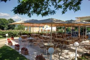 Εστιατόριο ή άλλο μέρος για φαγητό στο Best Western Golf d'Albon