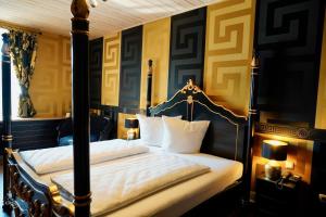 Postel nebo postele na pokoji v ubytování Hotel Endorfer Hof