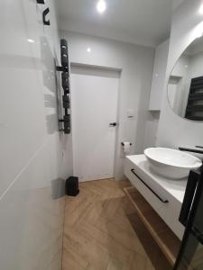 Zdjęcie z galerii obiektu RelaxApart - Komfortowy apartament Kalinowa w Szczyrku +5 zdjęć