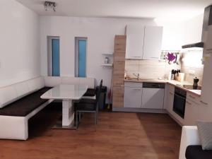 Kuchyňa alebo kuchynka v ubytovaní Beach Home