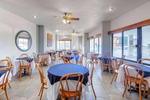 En restaurant eller et andet spisested på Comfort Inn Tampico