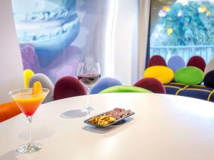 Nápoje v ubytování ibis Styles Fréjus St Raphael