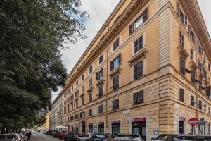 Budova, v ktorej sa apartmán nachádza