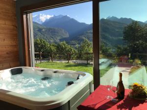 Nespecifikovaný výhled na hory nebo výhled na hory při pohledu z bed and breakfast