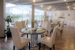 Restaurace v ubytování Hotel Kurparkblick