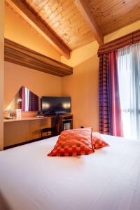 TV o dispositivi per l'intrattenimento presso La Villa - Sure Hotel Collection by Best Western