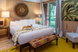 Llit o llits en una habitació de Volcano Village Estates