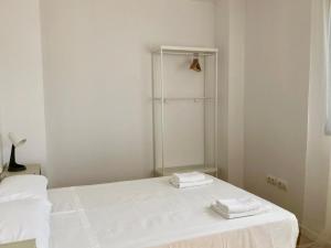 Luminoso Apartamento a 10 minutos de Granada con Piscina ...