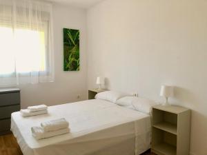 Luminoso Apartamento a 10 minutos de Granada con Piscina ...