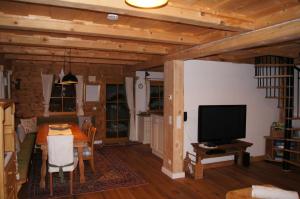 Televiisor ja/või meelelahutuskeskus majutusasutuses Chalet Steiermark