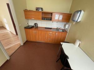 Η κουζίνα ή μικρή κουζίνα στο Mr Jo’s hostel