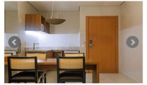 Dapur atau dapur kecil di Salinas Exclusive Resort 811-B2
