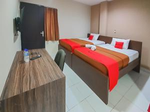 Gallery image of RedDoorz Plus at Pelita Guest House Balikpapan in Balikpapan