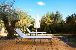 Φωτογραφία από το άλμπουμ του L Amourier chambres charme et confort avec Jacuzzi ou baignoire XXL σε Saint-Hippolyte-du-Fort