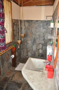 姆卡布里山林小屋的一间浴室