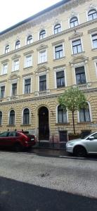 Budova, v ktorej sa apartmán nachádza