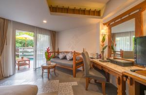 Гостиная зона в Aonang Princeville Villa Resort & Spa - GHA WellHotel-Halal Certified, Krabi, Thailand