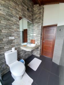Bagno di The SkyDeck Kandy