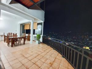 Balcone o terrazza di The SkyDeck Kandy