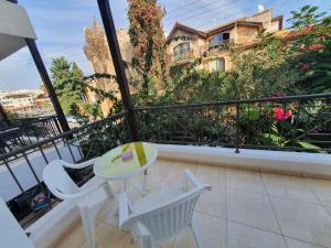 Балкон или тераса в Ancient Paphos - cozy place next to the sea, marina, historical sites, buses, mall, and market