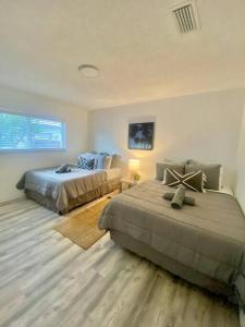 Beautiful & Relax Family House 2/1- Free Parking