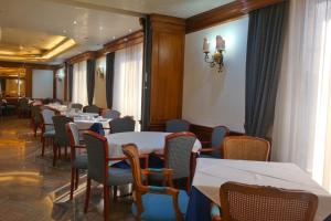 Restaurace v ubytování Hotel Mondial