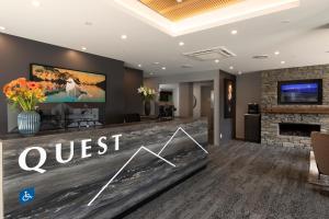 Televiisor ja/või meelelahutuskeskus majutusasutuses Quest Queenstown Apartments Remarkables Park