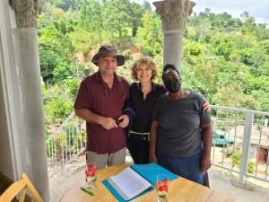 Tetamu yang menginap di Jay's Guest House II