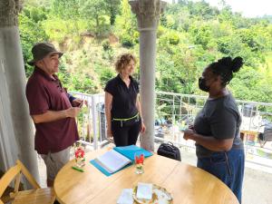 Tetamu yang menginap di Jay's Guest House II