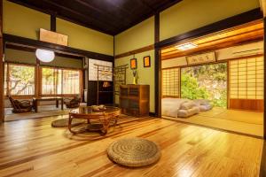 Posezení v ubytování 宿坊 大泰寺 Temple Hotel Daitai-ji