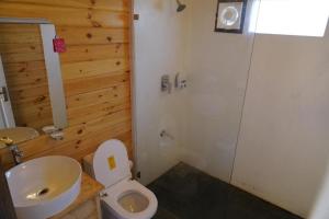 Ванная комната в Golden Sands Resort, Morjim