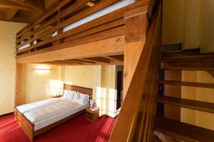 Postel nebo postele na pokoji v ubytování Hotel Enzo Moro + 37 fotografií