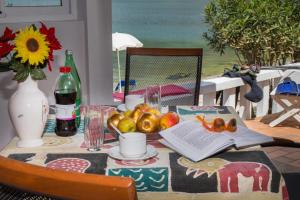 Nápoje v ubytování Seaside Studio