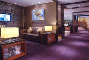 Jianguo Hotel tesisinde lobi veya resepsiyon alanı