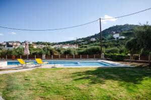 The swimming pool at or close to The Olive Garden-Almyrida