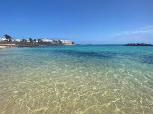 Imagen de la galería de Luxury Sea Apartment Lanzarote PaLù Holiday House, en Costa Teguise