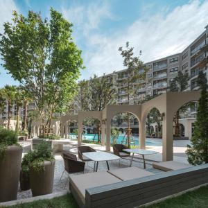 Bazén v ubytování La Casita Hua Hin by Holiyay nebo v jeho okolí