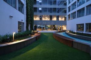 Bazén v ubytovaní Blue Horizon Apartments alebo v jeho blízkosti
