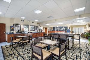 Gallery image of Clarion Inn Cleveland in Cleveland