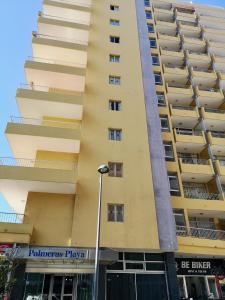 Budova, v ktorej sa apartmán nachádza
