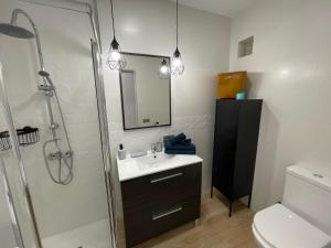 Kúpeľňa v ubytovaní Lovely Stay Studio by TOR + 8 fotografií