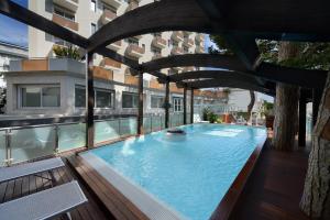 Bazén v ubytování Hotel Concord nebo v jeho okolí