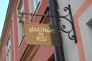 Certifikát, hodnocení, plakát nebo jiný dokument vystavený v ubytování Apartmány pod věží