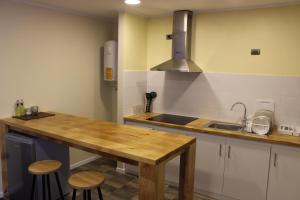 Gallery image of APART HOME COSTANERA in Puerto Tranquilo +12 photos