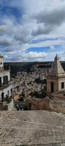 A general view of Marina di Ragusa or a view of the city taken from the holiday home