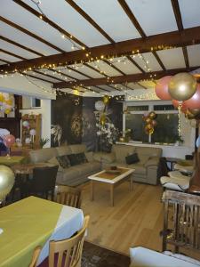 Photo de la galerie de l'établissement The Darnley Hotel, à Ilfracombe