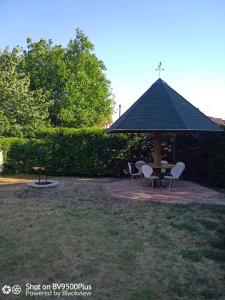 Fotografia z galérie ubytovania Holiday home Vonyarcvashegy/Balaton 31295 v destinácii Vonyarcvashegy