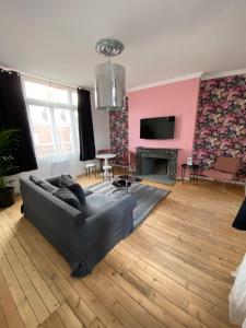 Μια τηλεόραση ή/και κέντρο ψυχαγωγίας στο appartements proche gare